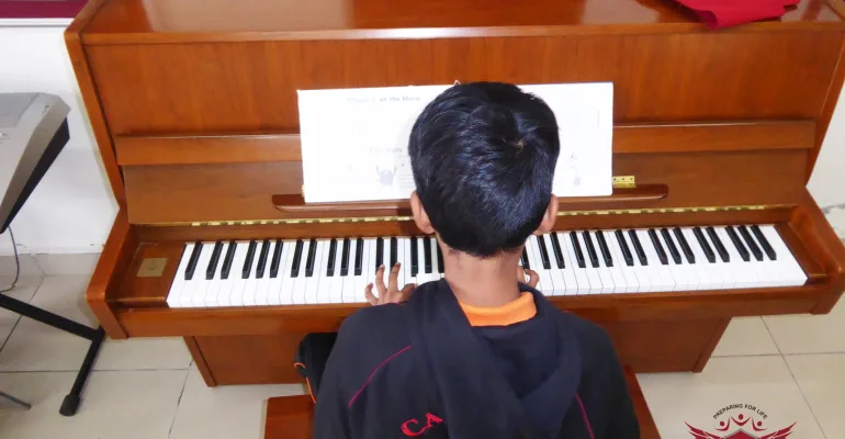 Grade 8 Music Class!!