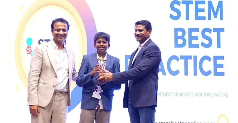 Arnav-Prasanna-with-Award
